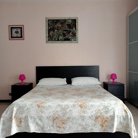 Airport Alexander Apartment Genoa Exterior photo