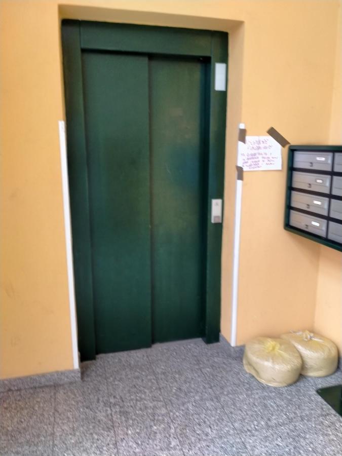 Airport Alexander Apartment Genoa Exterior photo