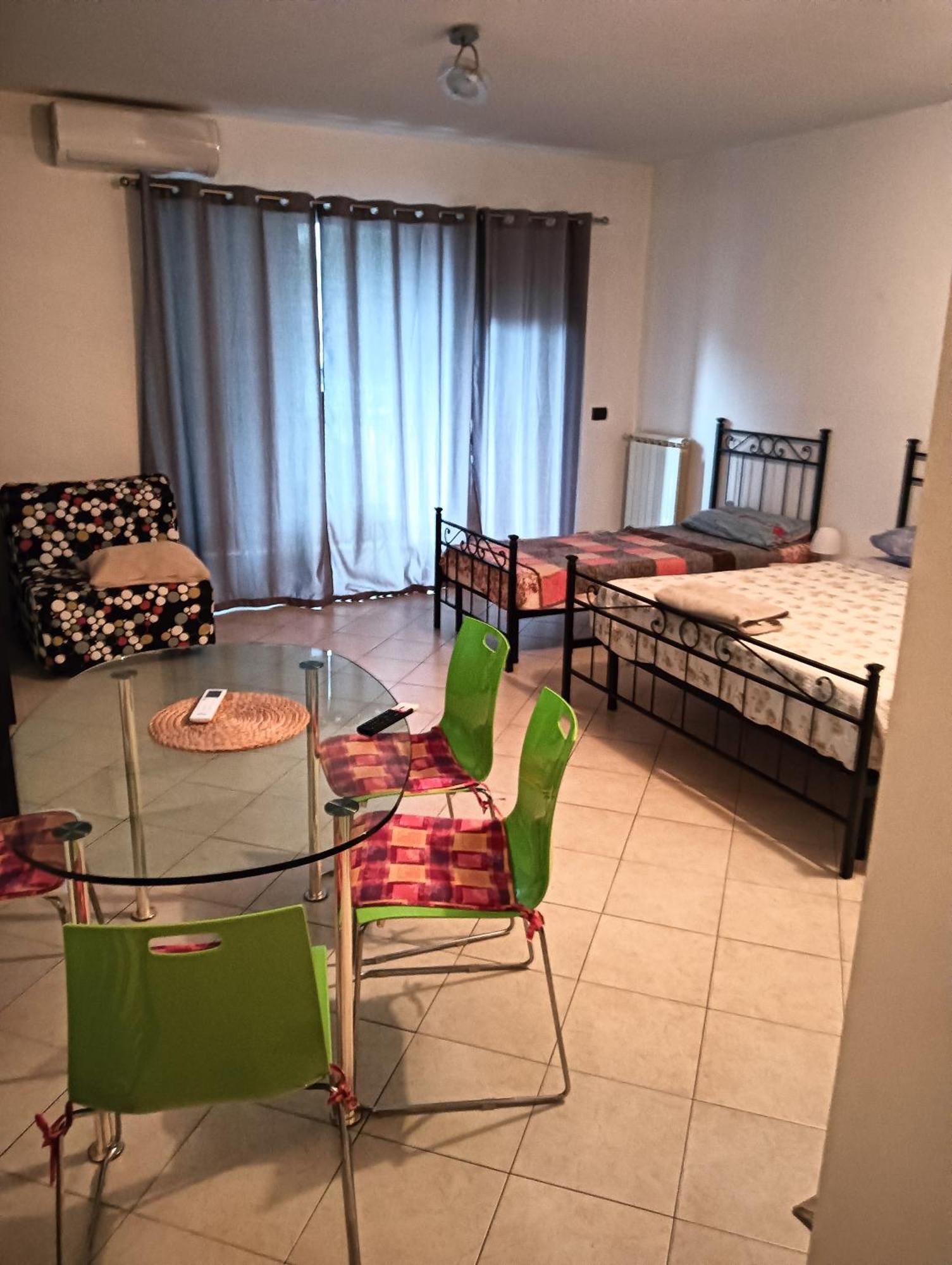 Airport Alexander Apartment Genoa Room photo